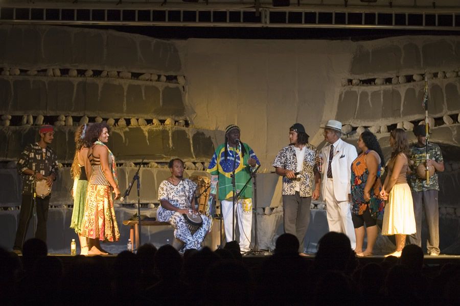 Galeria de Pelé da Bomba - Apresentação do Pelé da Bomba no IX Encontro de Culturas